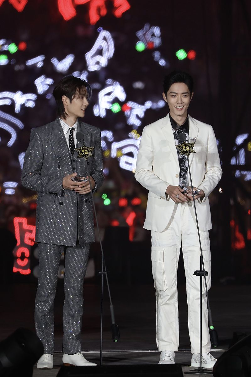 王一博写给肖战的李白风格情诗：相约王肖