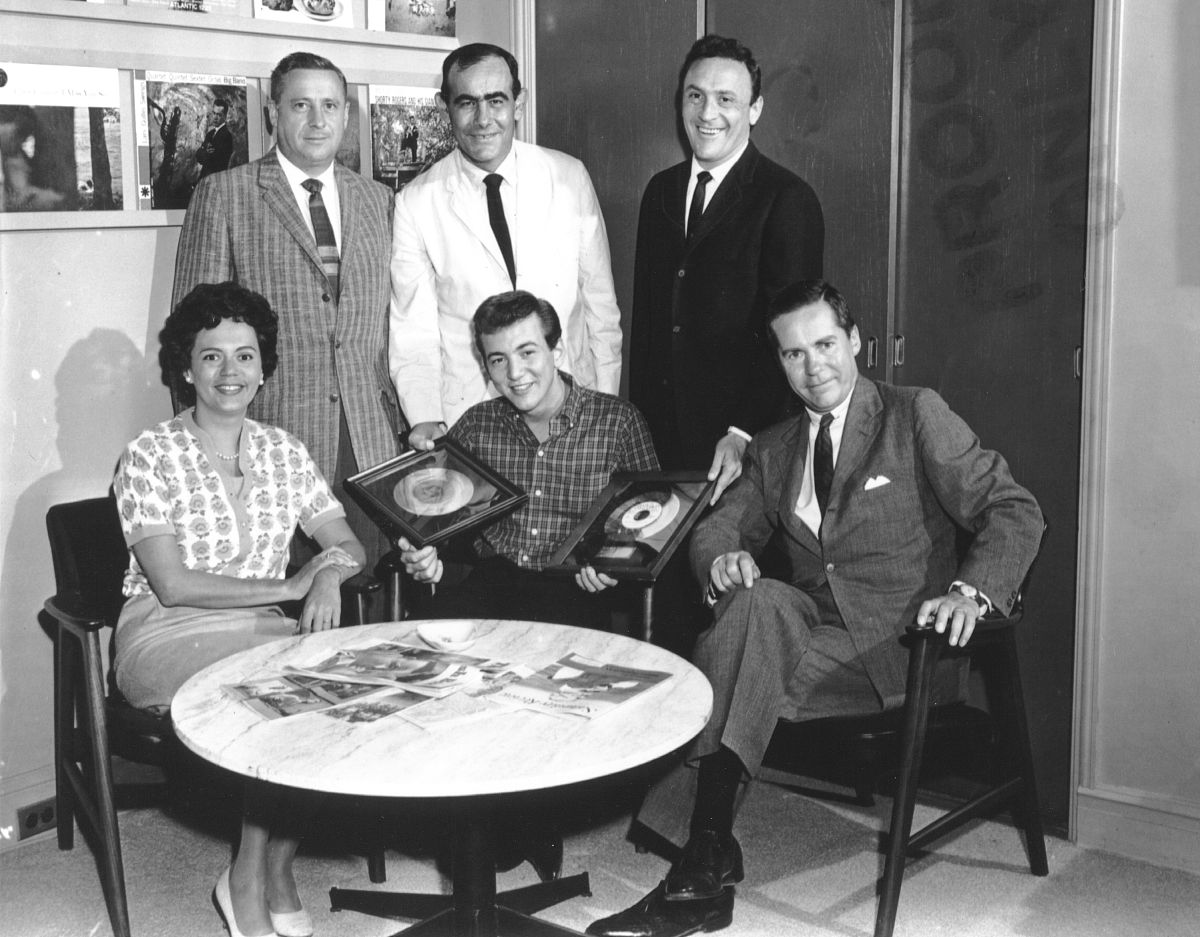 马思聪和马友友是什么关系？