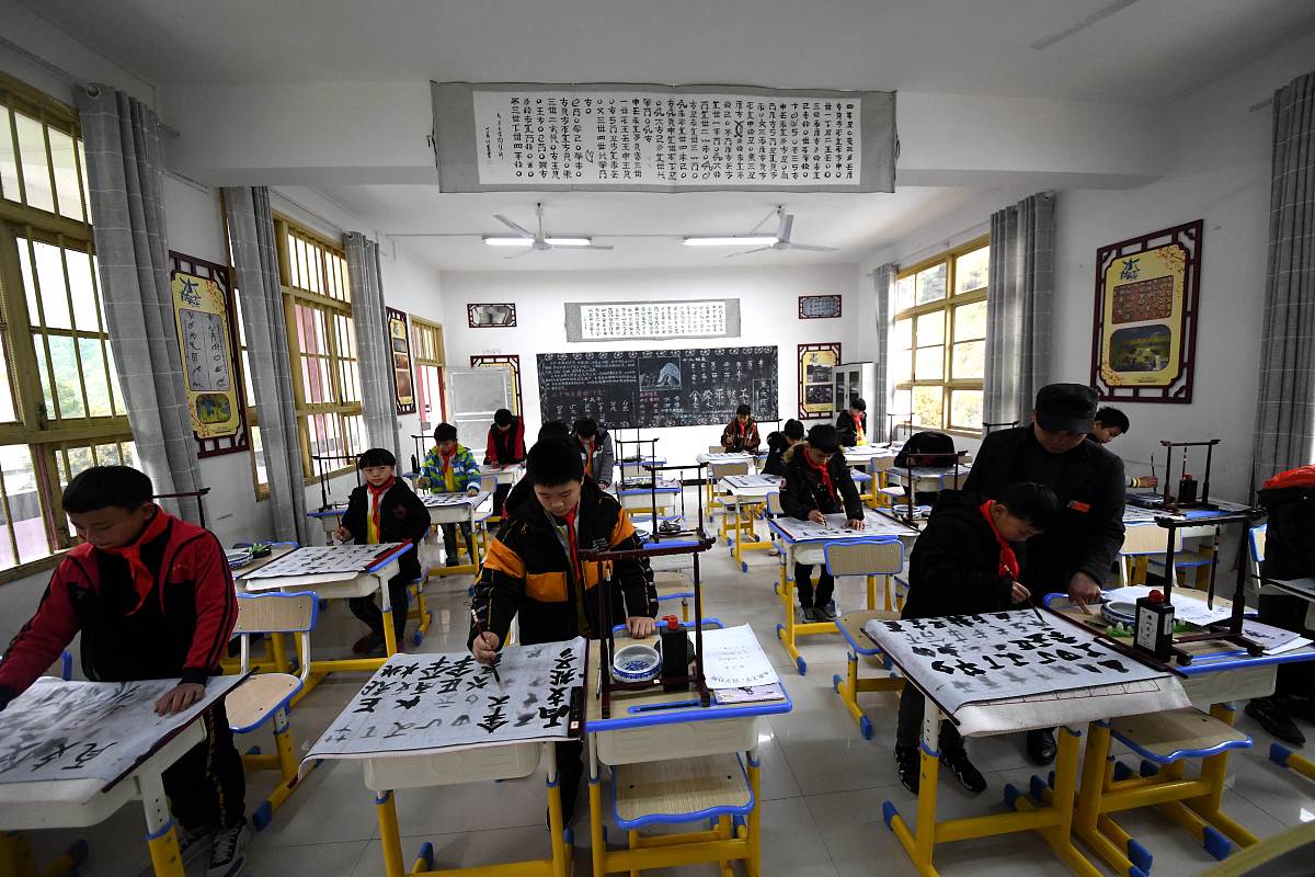 贵州省广播电影电视学校：新闻采编与酒店服务专业人才培养基地