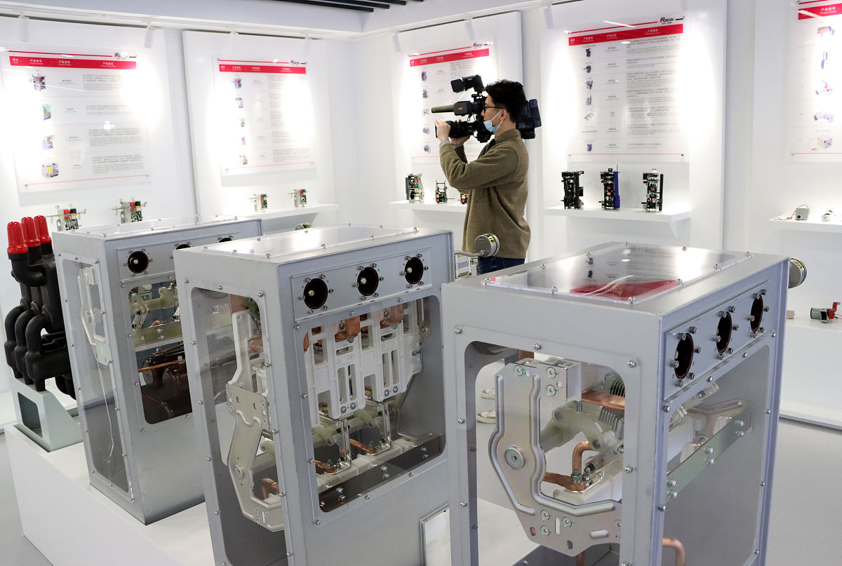 高压机械断路器触头偏离实时检测系统设计指南