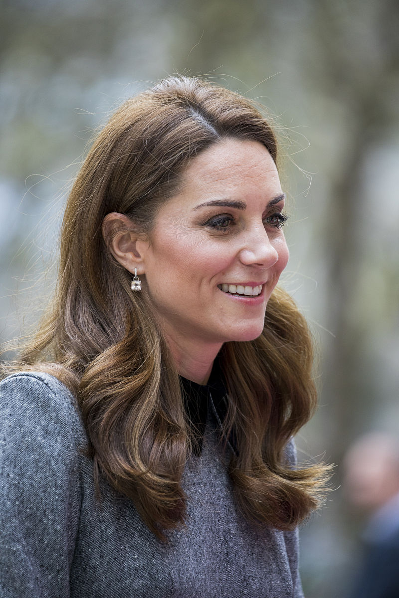 助学金申请理由：家庭困难、学术成绩优异、未来发展目标