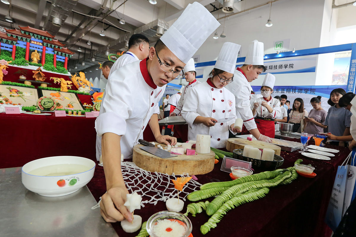 2023年镇江高职招生简章 - 报考指南