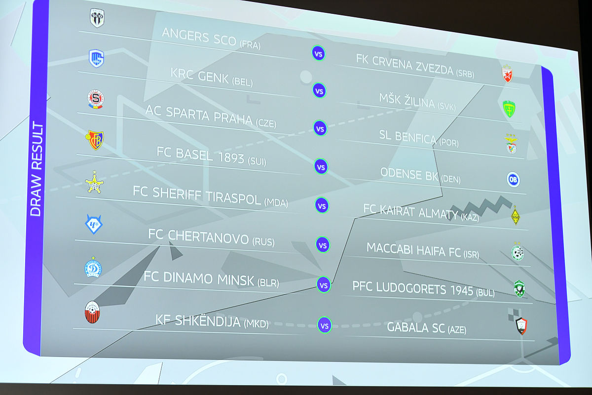 基于Python开发管道缺陷检测软件使其能够导入视频数据进行观看在播放到有缺陷的视频帧时能进行快速截屏并输出当前视频帧所在视频位置；在该视频帧上进行人工判别判别内容包括缺陷种类和缺陷位置；将这些缺陷信息包括缺陷图片打包成表格形式的Word文档；最终的成果数据还包含当前缺陷帧在视频的具体位置、该段缺陷所属的具体路段和管道编号等。
