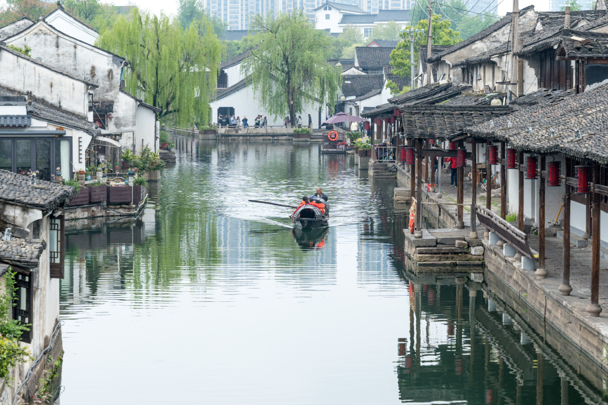 一句话点评浙江高校: 1,浙江大学,南方小清华,受人尊敬; 2,宁波大学