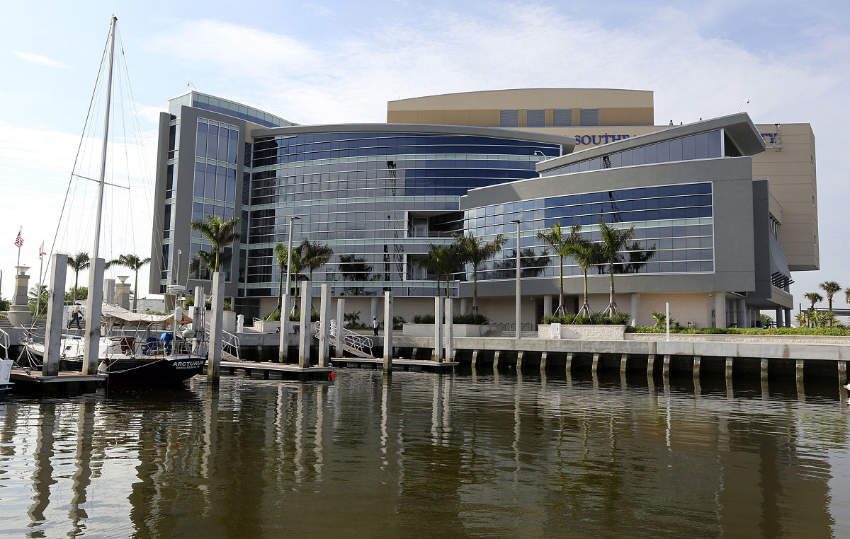 安徽师范大学 vs 菲律宾西斯曼大学：哪个更适合你？