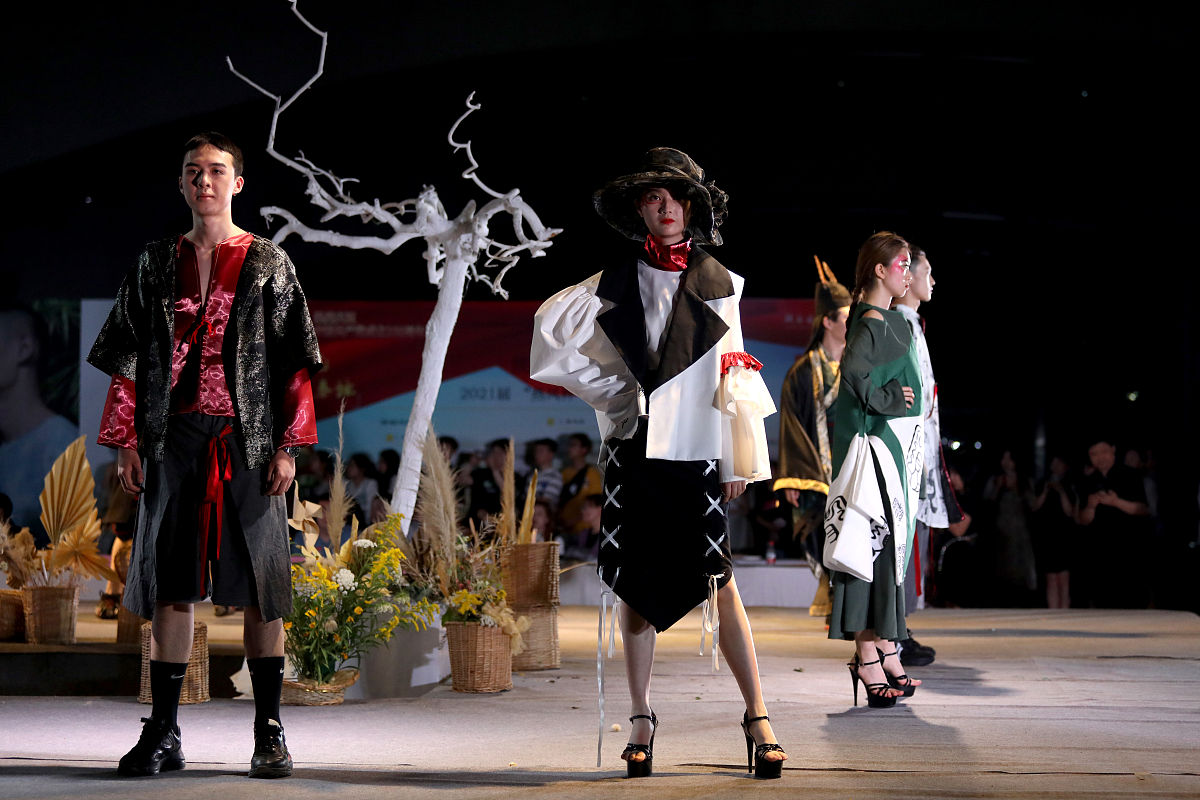 承德腾飞学院2021招生简章 - 优质教育资源，成就精彩未来