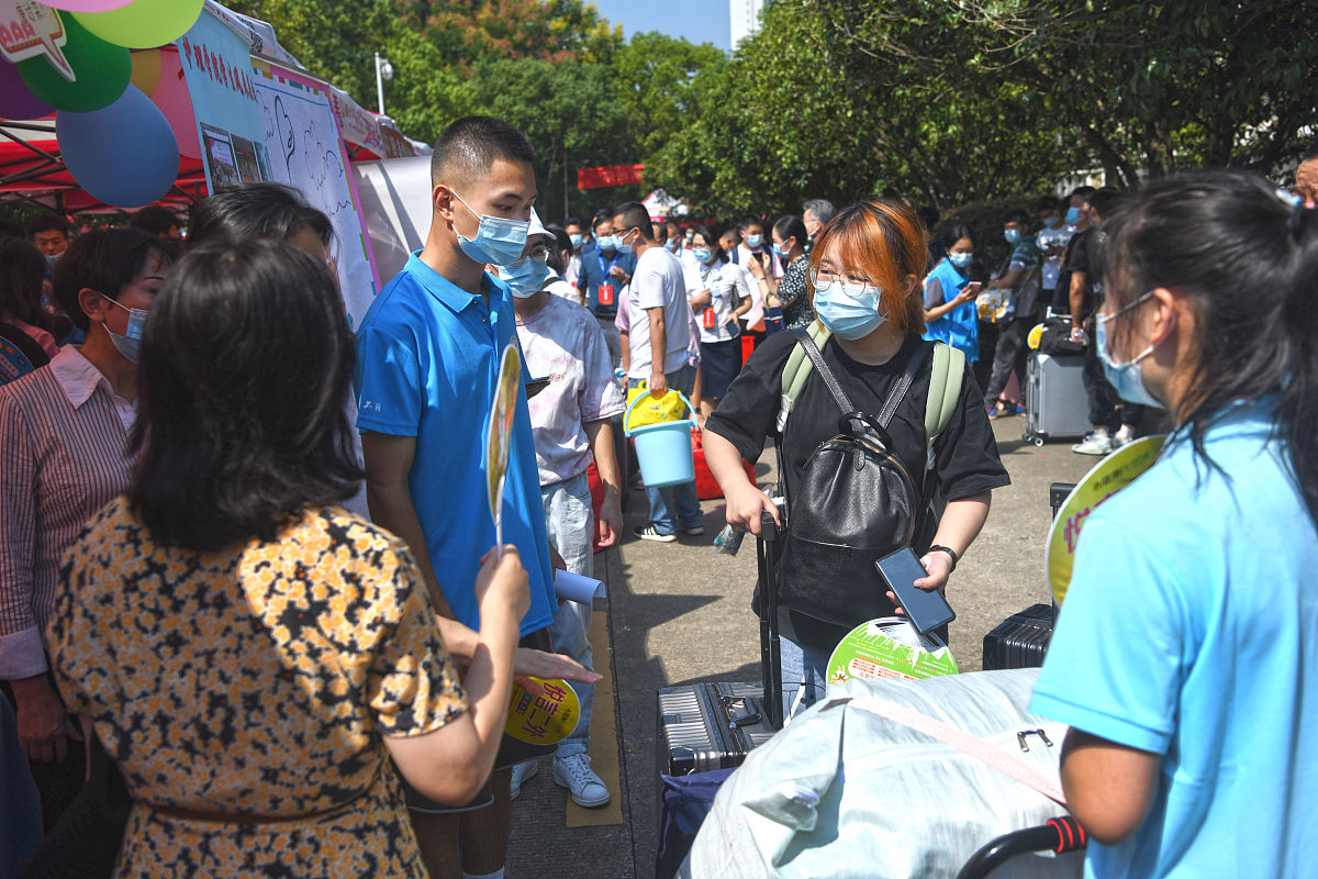 湖北中医药大学高考没考好还能读大学吗