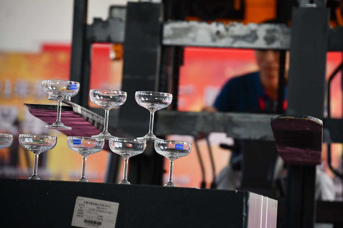 广东松山职业技术学院商务英语专业就业方向：从翻译到市场营销