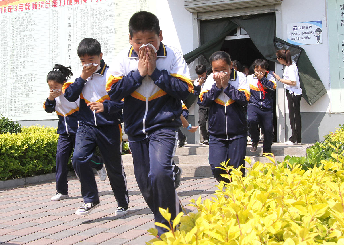 学校512防灾减灾系列活动简报1000字