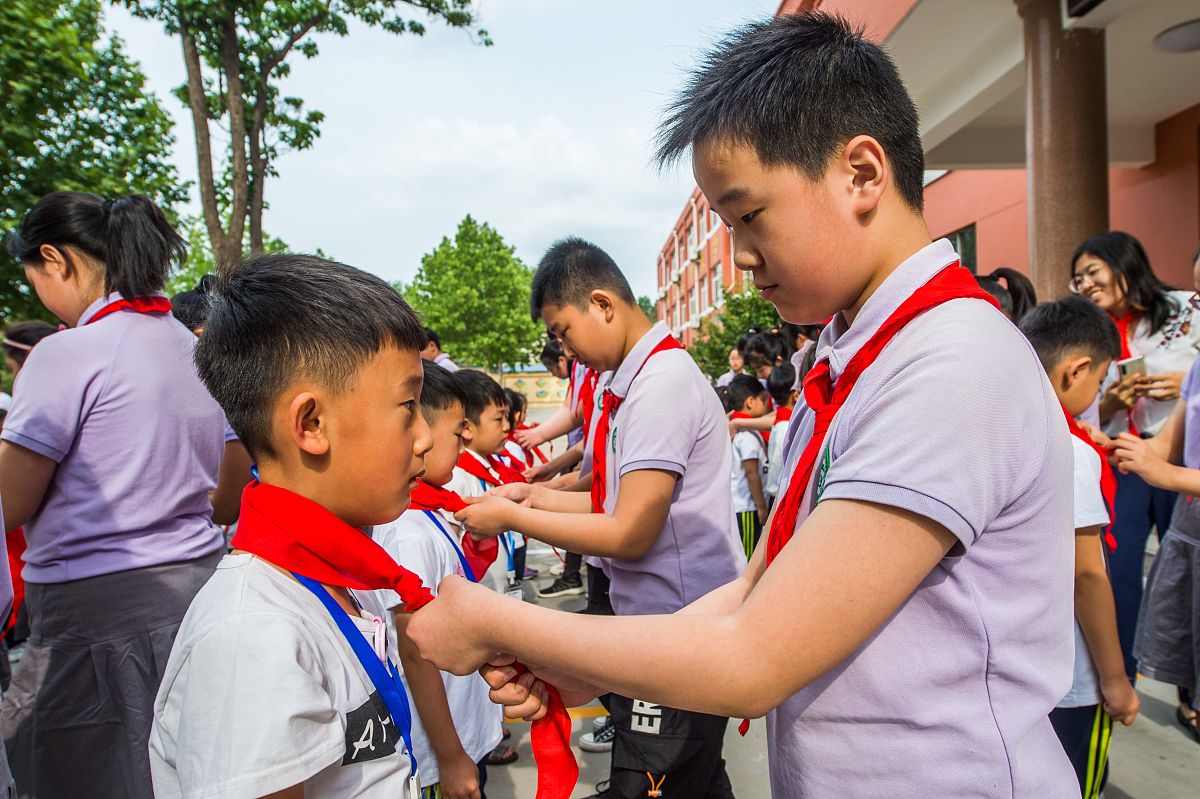 少先队员优秀事迹：志愿服务、科技学习、爱国教育、公民意识、文艺活动