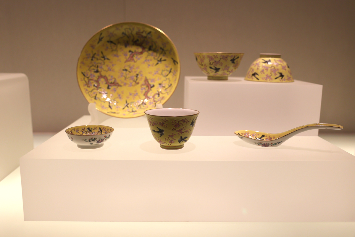 中国瓷器缘由于发展英语介绍250词左右