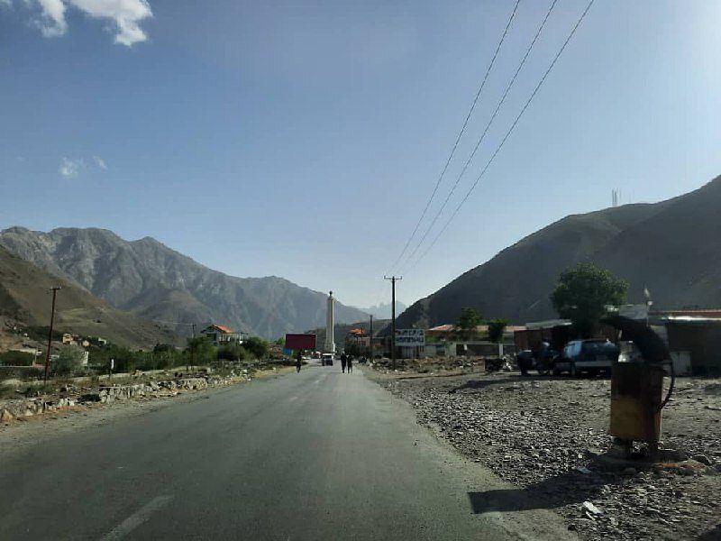 志丹县吴堡乡到子长市走低速怎么走？本人是新驾照还不能上高速帮我用200字详细描述