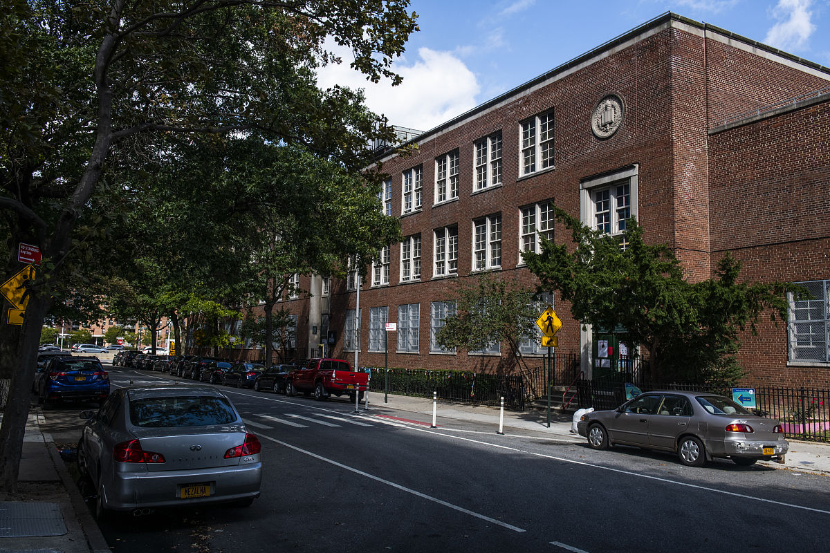 2021年潍坊商业学校招生专业一览：商务英语、市场营销等