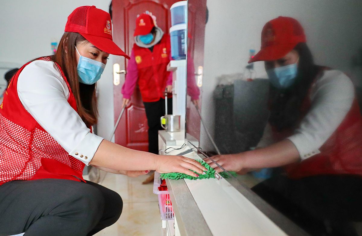 志愿者实践报告：检查灭火器、清理社区卫生和检查煤气灶