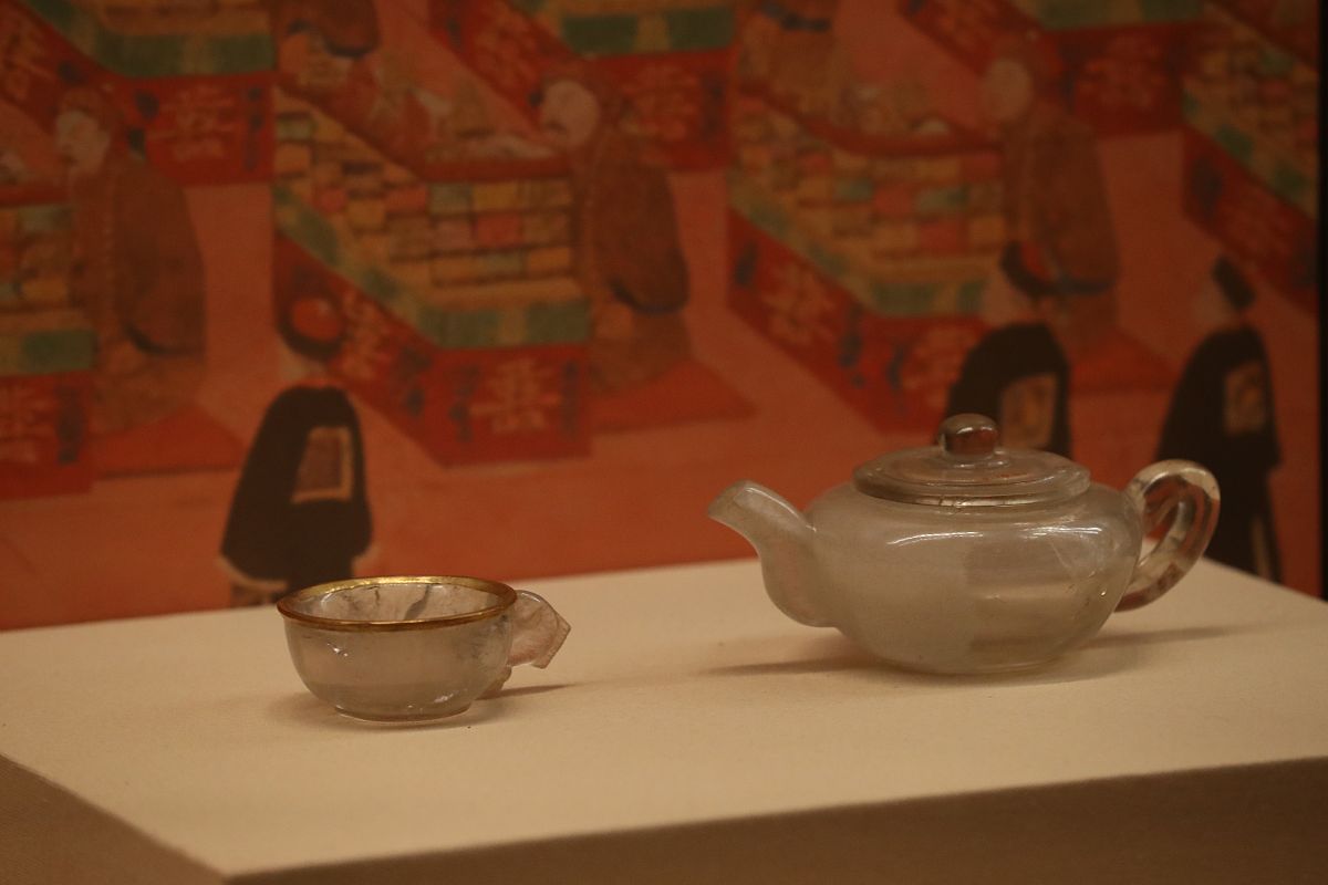 Lao She's 'Teahouse': A Window into 20th Century China