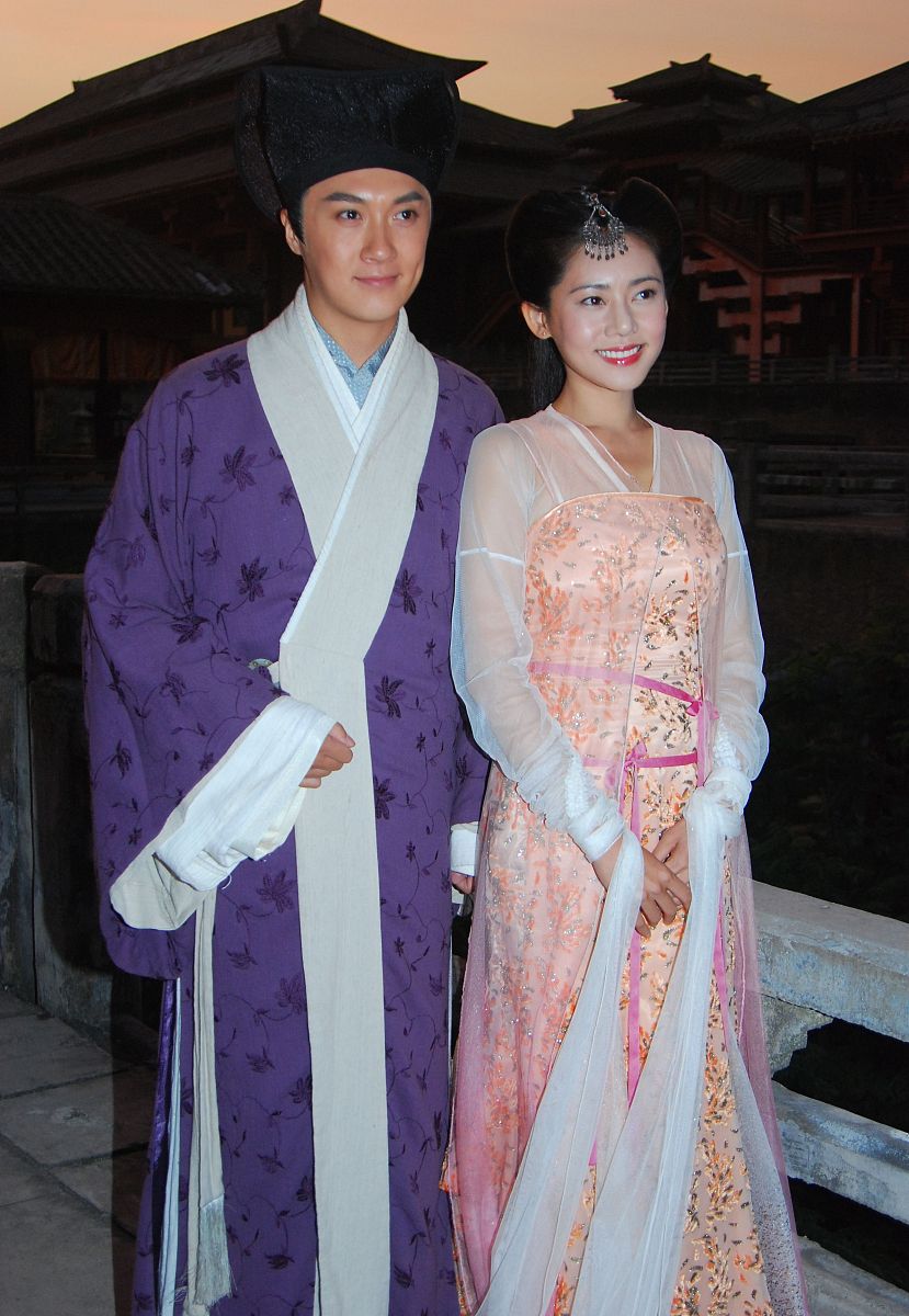 请帮我写1篇不少于750汉字的博客文章语言要幽默口语化。秋瓷炫的电影电视剧有哪些秋瓷炫主演的十部影视剧