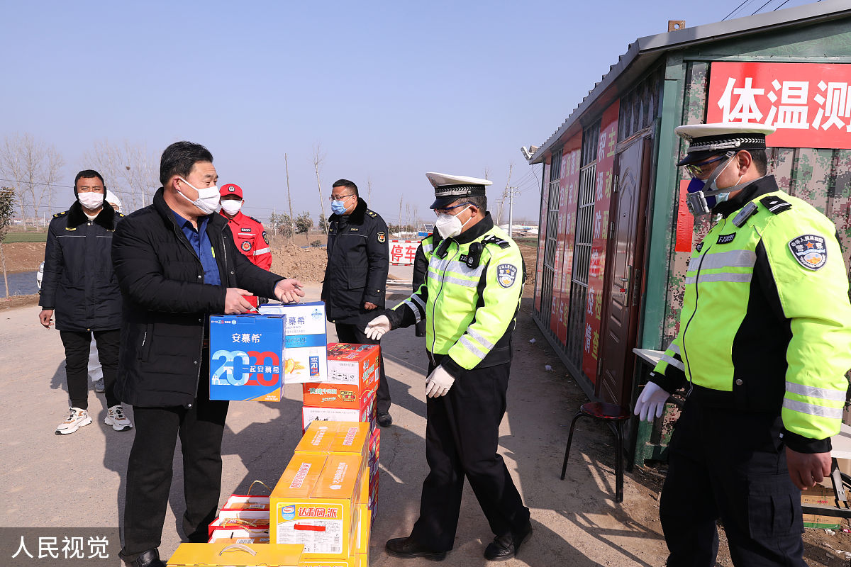 请以太湖县交通运输综合行政执法大队的名义用官方的语言写一篇冬春季放火工作总结。以太湖县冬春火灾防控工作方案为指导结合实际工作内容编写执法大队的工作重点在重点场所的易燃物品的清理和消防器械的配备上请适当补充并进行创作。