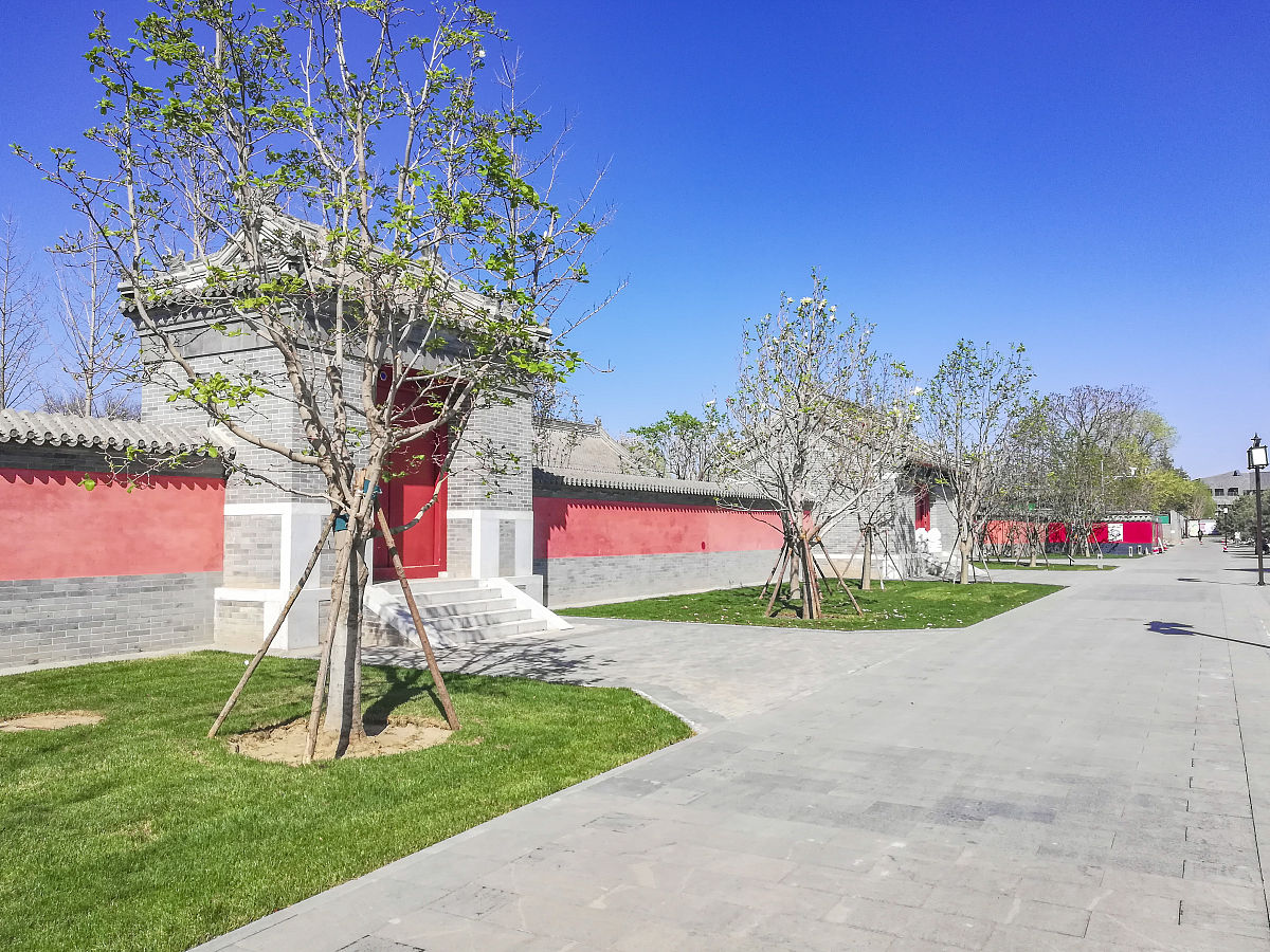 你现在的身份是论文作者对论文《西游记中的民间信仰与文化传承》请回答问题问题为：2举例说说《西游记》的文化传承