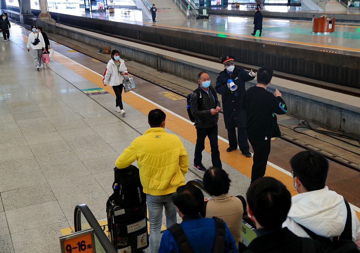 车站接发列车作业安全管控国外研究现状2000字