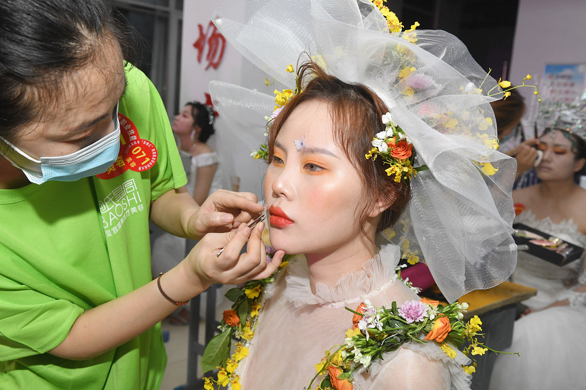 贵州美容美发职业学校推荐：学费、师资、就业全方位比较