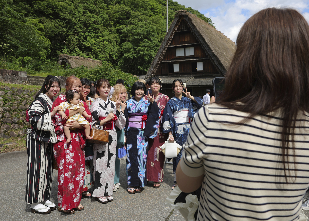 日本传统祭典：建村200周年纪念神社