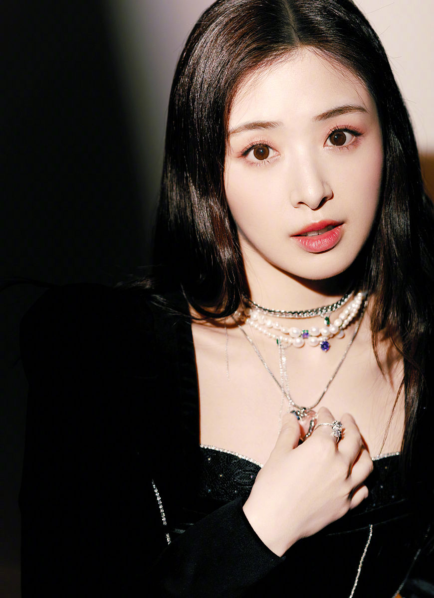 飞车手游段位飞车手游共有11个段位分别为：1 新手2 青铜3 白银4 黄金5 铂金6 钻石7 星耀8 王者9 荣耀10 传说11 天神每个段位又分为5个小段玩家需要通过胜利来升级段位每个赛季结束后根据当前段位和胜率会有相应的奖励。继续