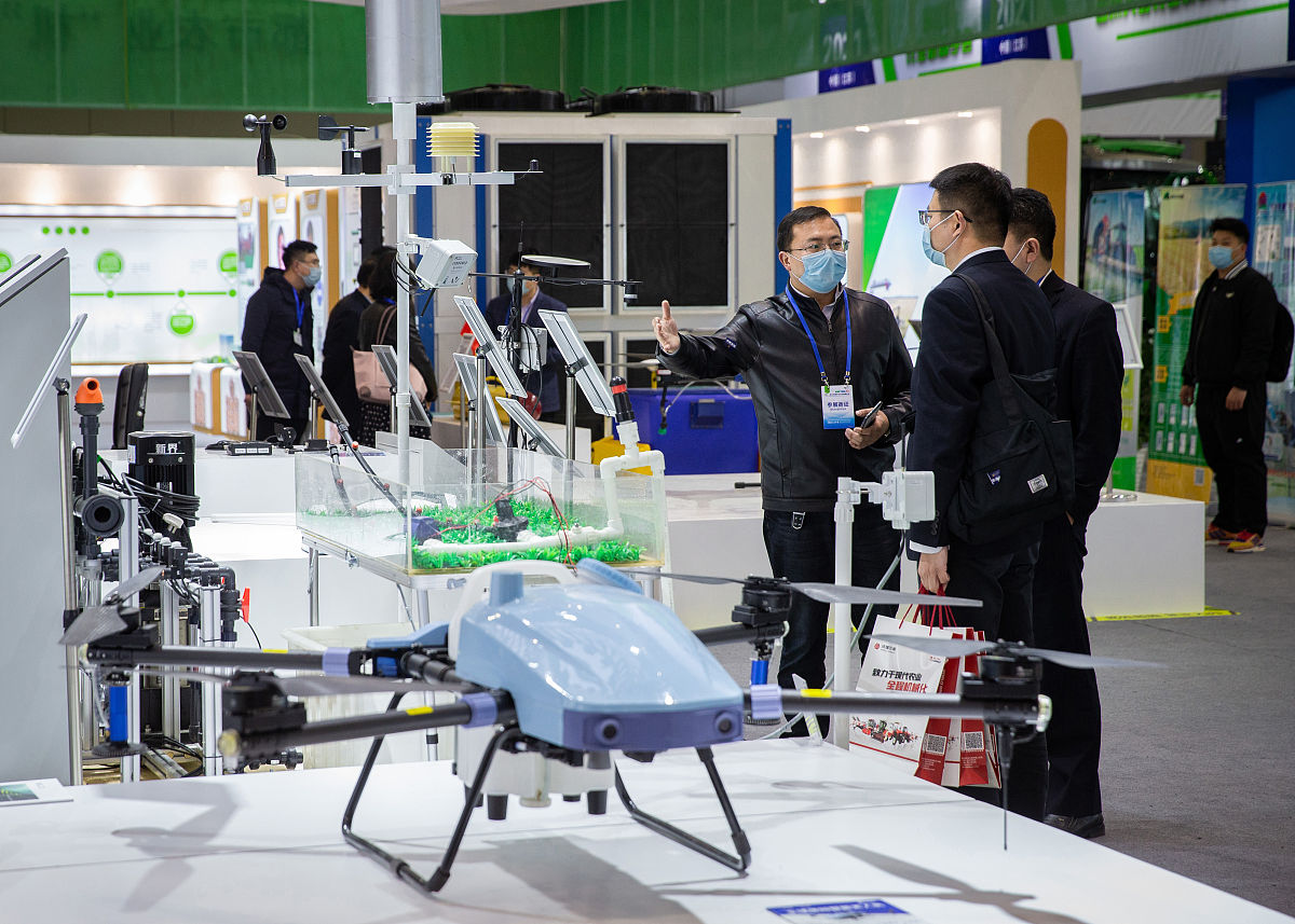 封丘人工智能学校无人机应用专业怎么样？招生条件是什么？