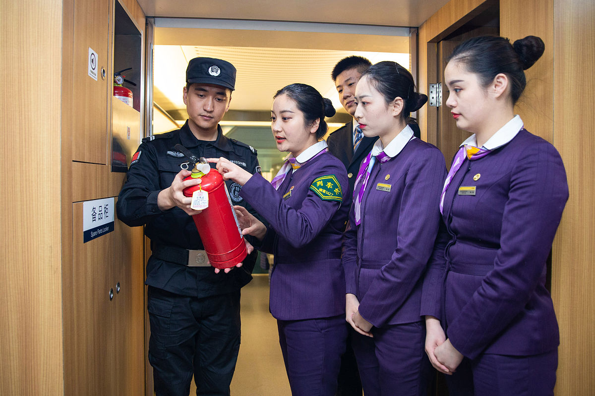 石家庄华美铁路学校有火车司机专业吗？招生专业及培养方向解析