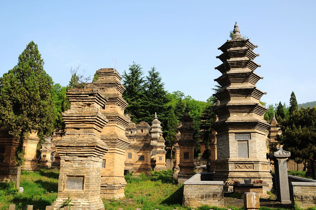 嵩岳寺塔有多高？探秘千年古塔的魅力