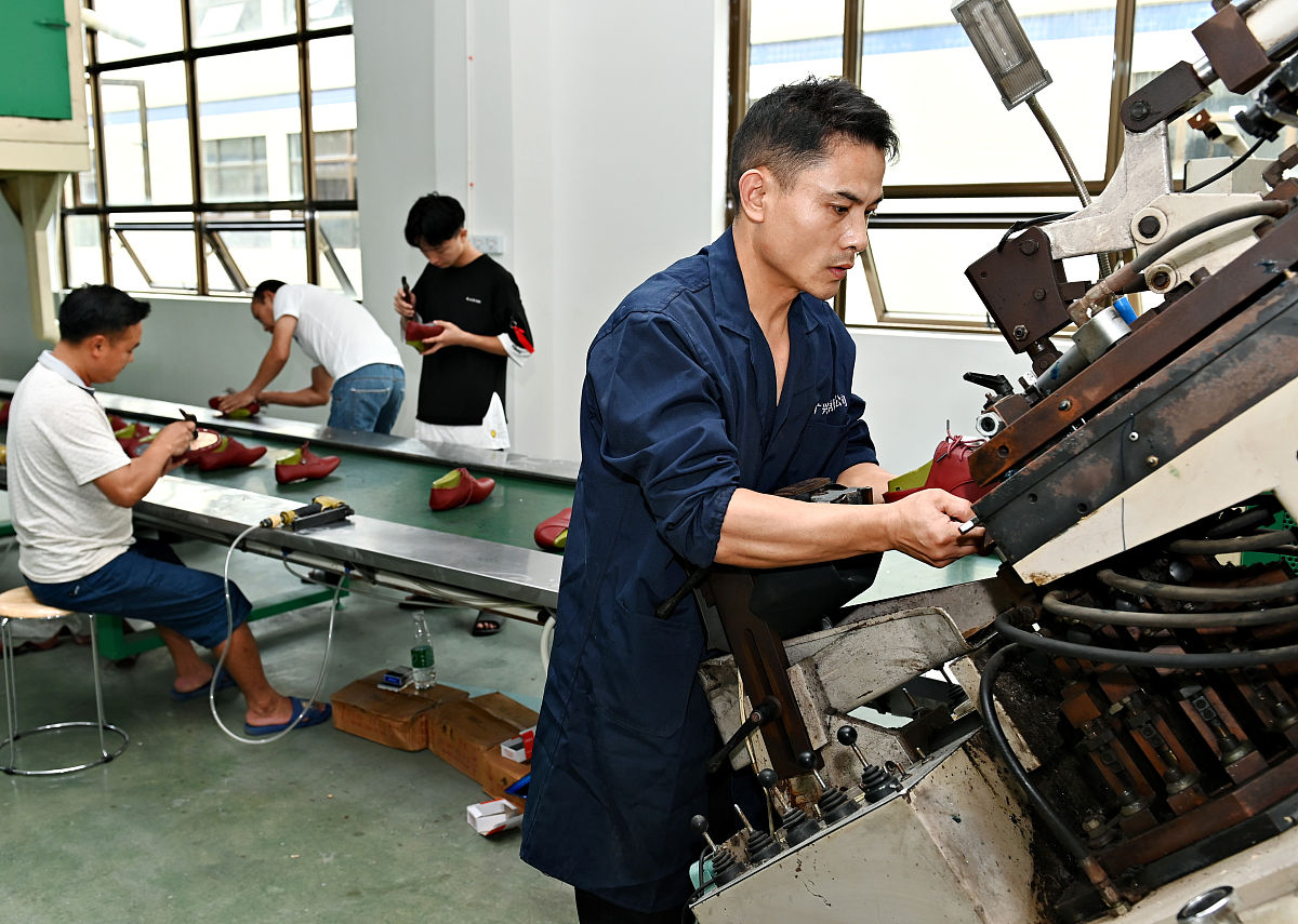金工实习第四天：熟练操作与团队协作