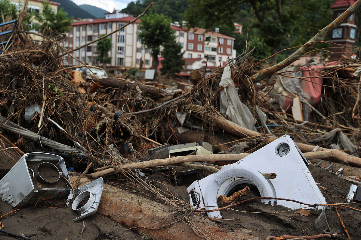 当地时间2021年8月13日,土耳其卡斯塔莫努省,当地的洪水灾区.土耳其灾