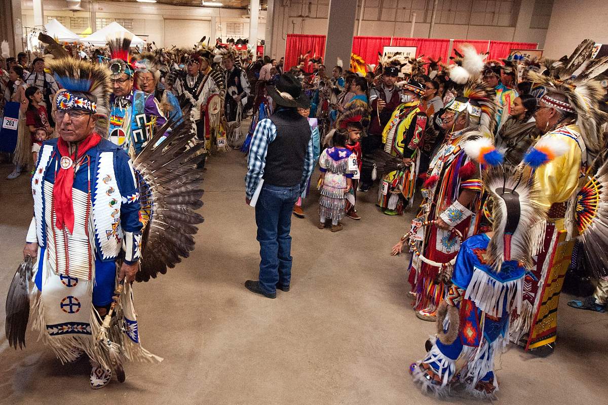 列举10个美国文化方面的话题