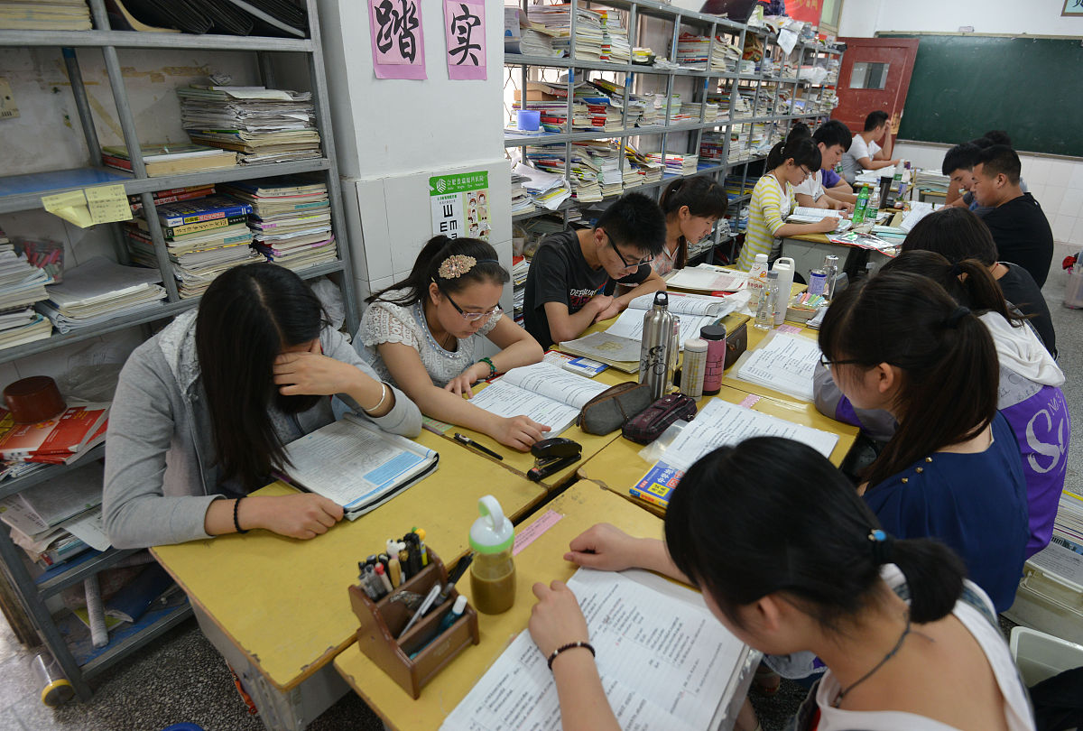 成都高三辅导机构哪家好？ 高考备考机构推荐指南