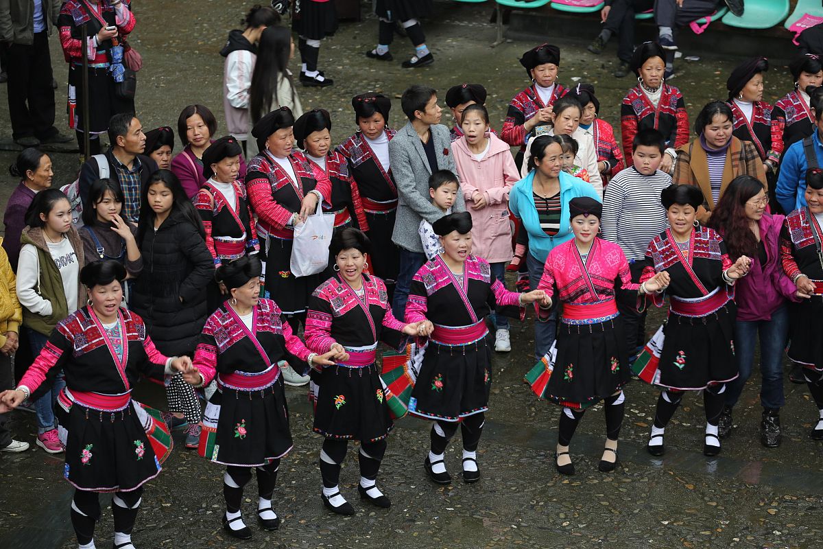 我要去广西看三月三两句话文案