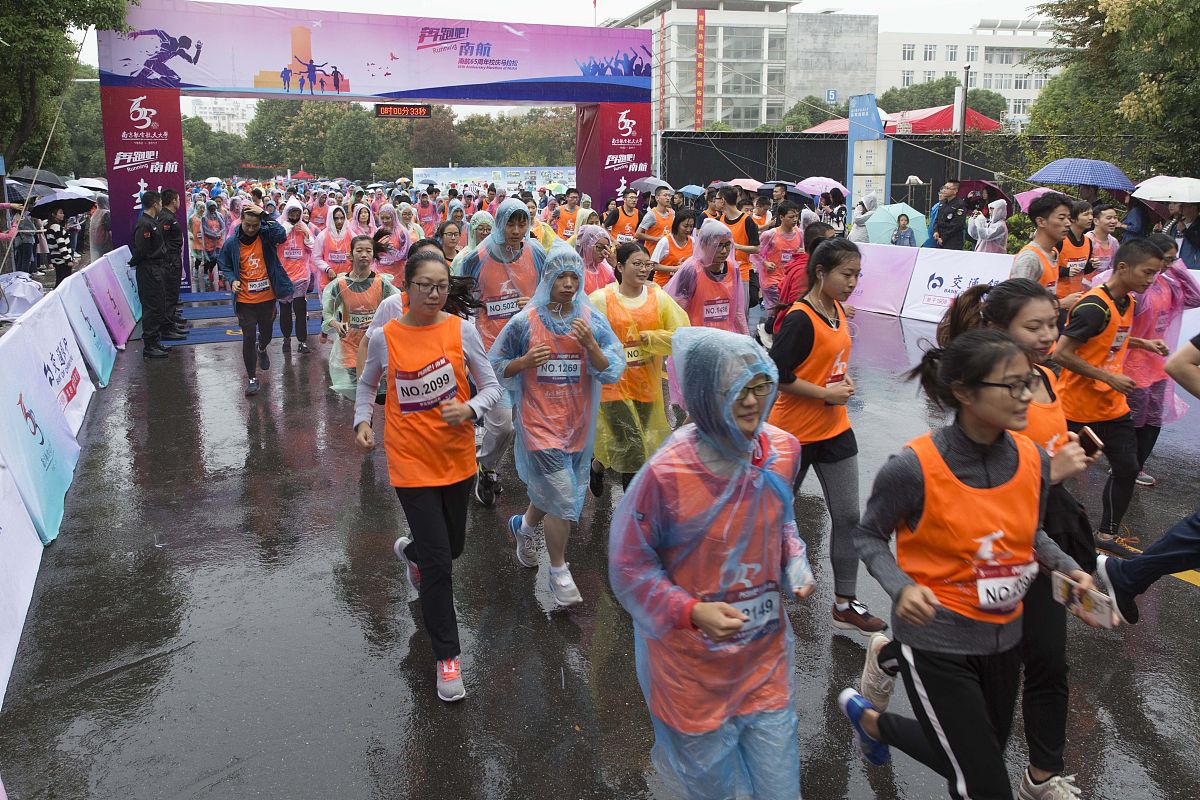 热烈祝贺+学校名称+校庆！50字校庆祝福语