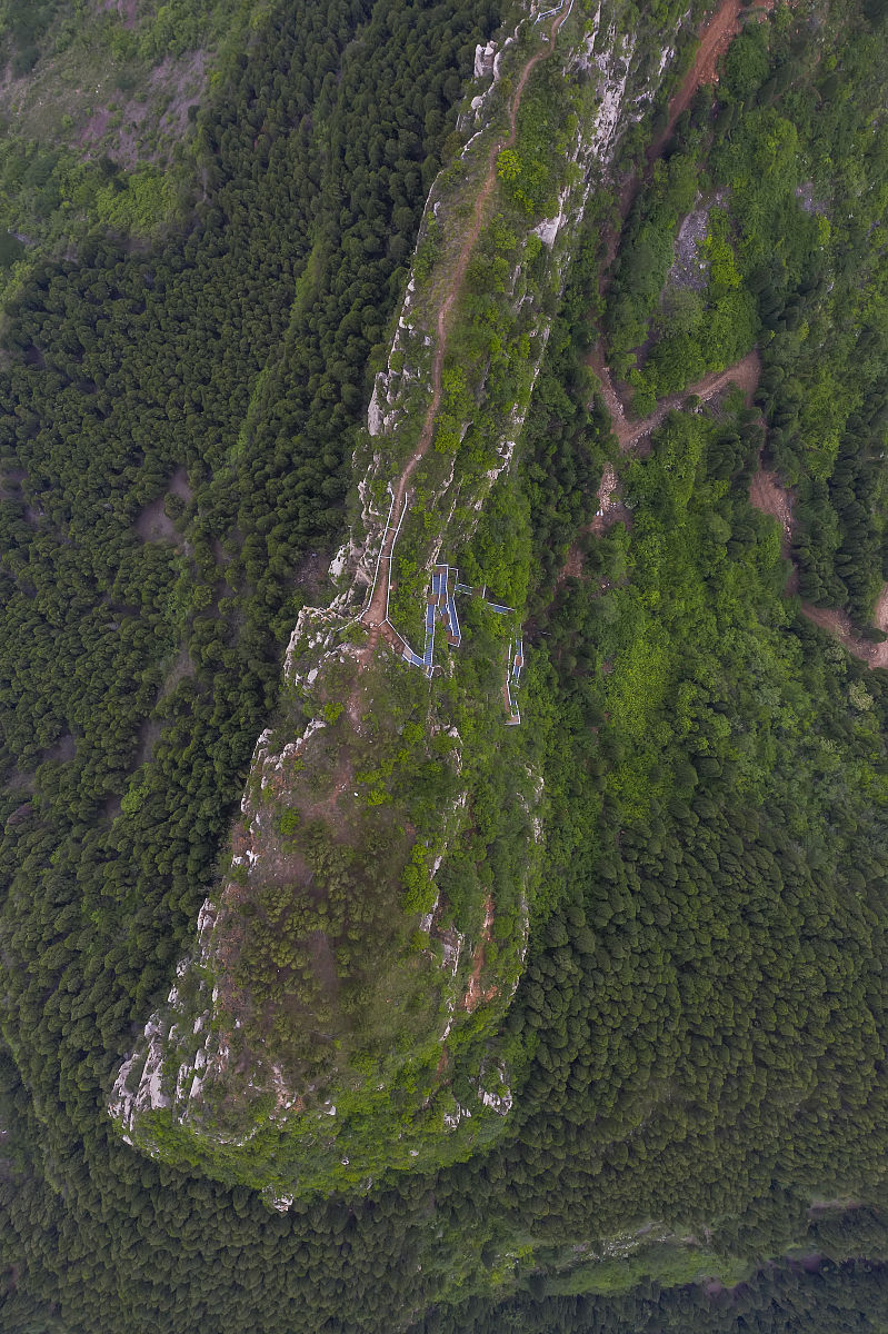 2020年5月14日,济南长清区灵岩村的大佛山,毗邻泰山和灵岩寺.为了将大