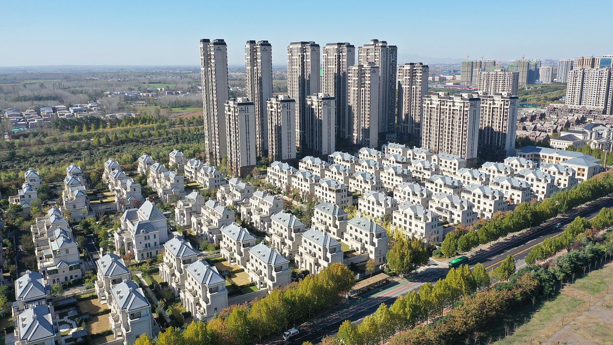 写一段关于《许昌市人力资源和社会保障局》的介绍100字左右。