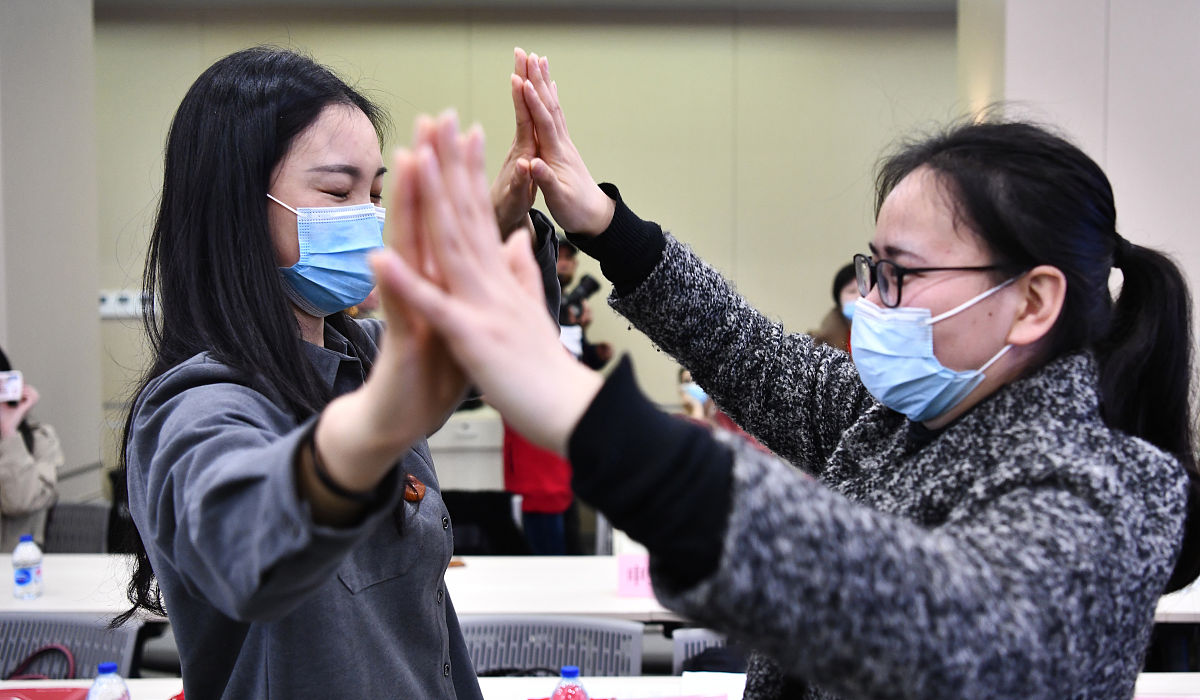 甘肃哪些学校开设电子商务与铁道售票专业？就业前景如何？