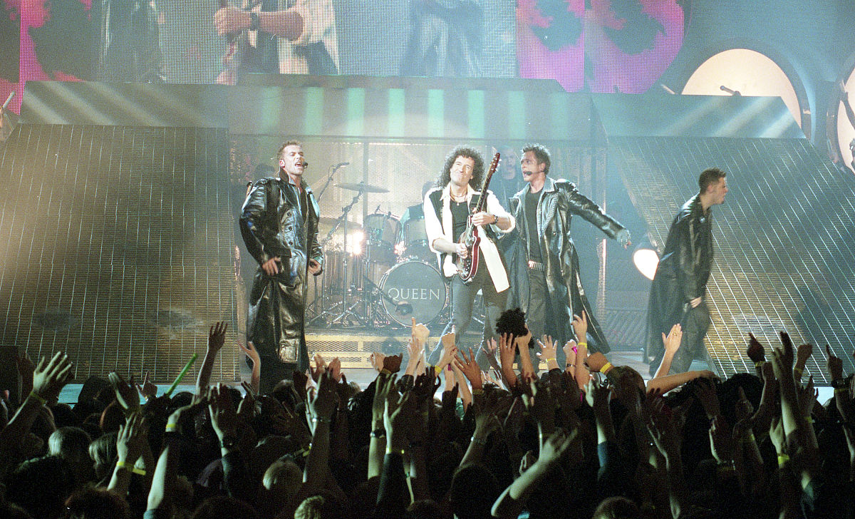 幼儿园勇舞蹈we will rock you串词