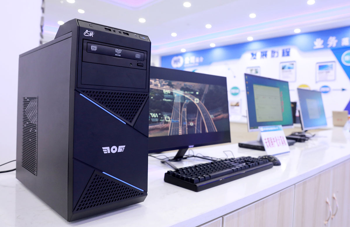 戴尔 Precision 5810 vs 惠普 Z440 工作站重量对比