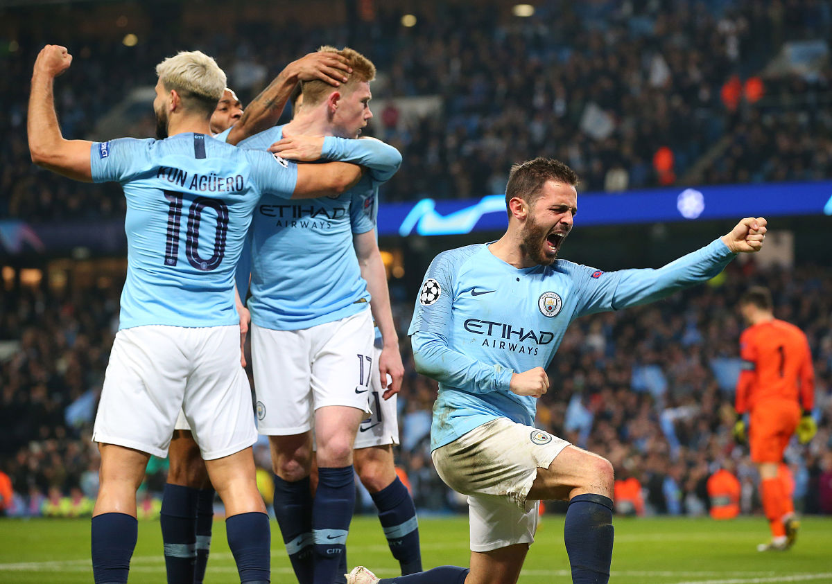 周二002	欧冠	04-120300	曼城 VS 拜仁	0-1160375405282355199同奖	562024393823根据让球数据胜负值分析本场比赛并给出投注建议