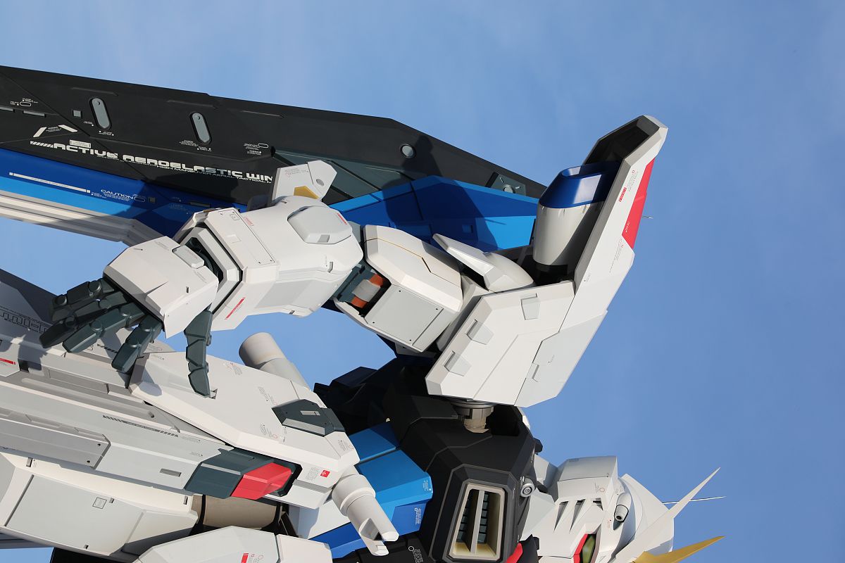 ChatGPT 使用变形金刚算法和马尔科夫链吗？