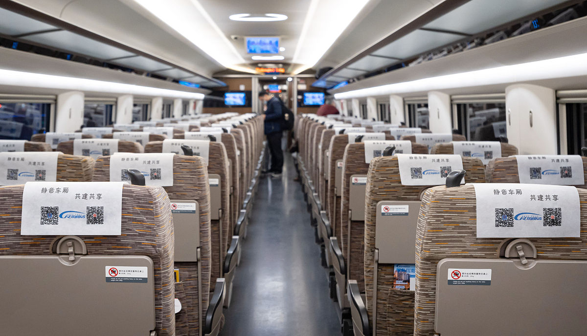 成都铁路学校分享：广州至北京高铁动卧上铺仅需990元！