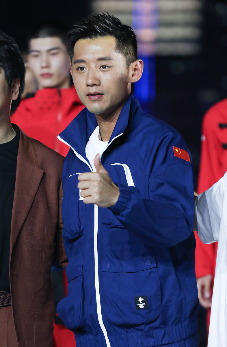 曹雨臣的困惑：特殊气味引发的迷思与抉择