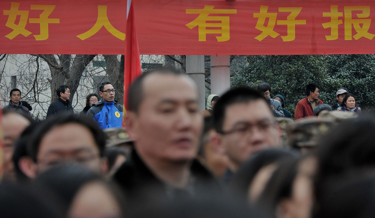 申请加入志愿者协会办公组：用热情和技能助力公益