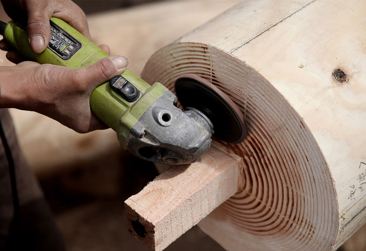 请为我提供一篇关于木工隐形开槽器的广告营销文案口语化一点100字左右