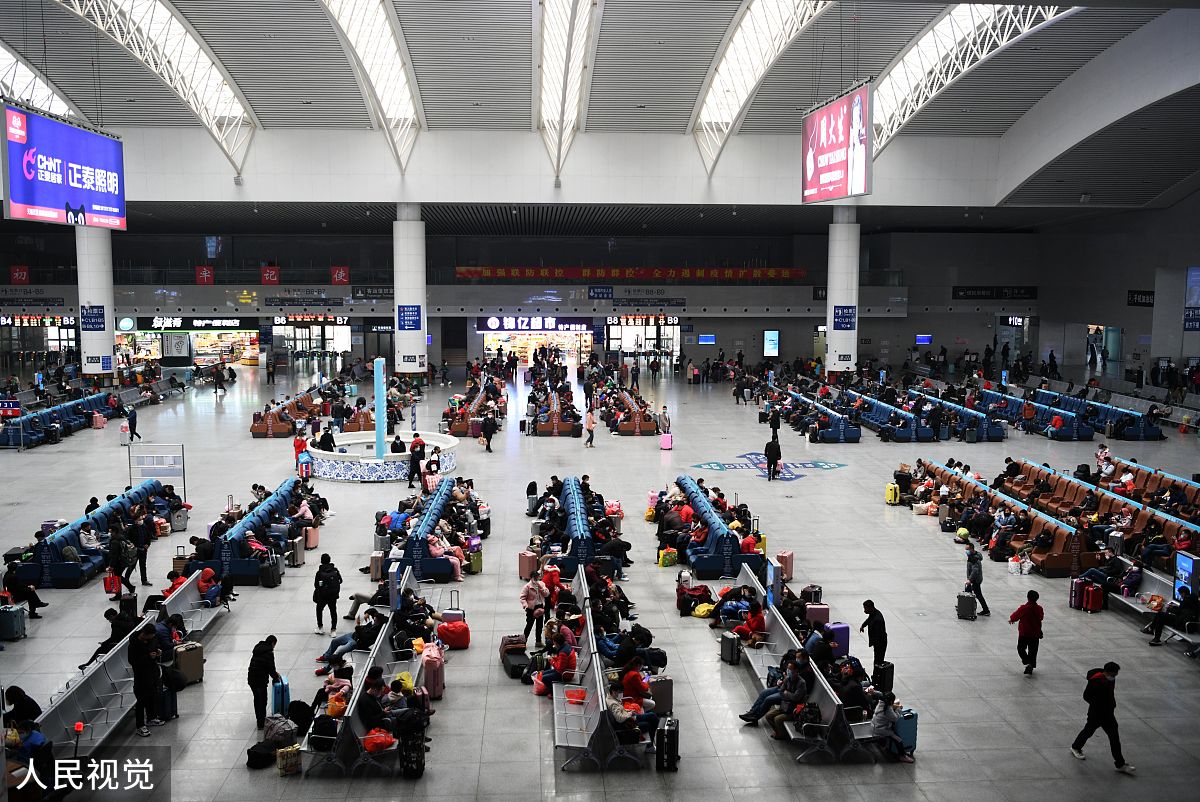 四川高铁学校学生火车票购买指南：哪些学生有资格？