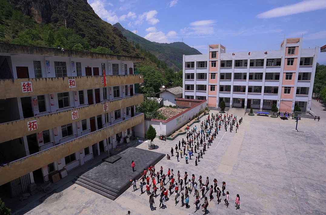 云南省香格里拉县初中生学高铁学校要读几年-好不好