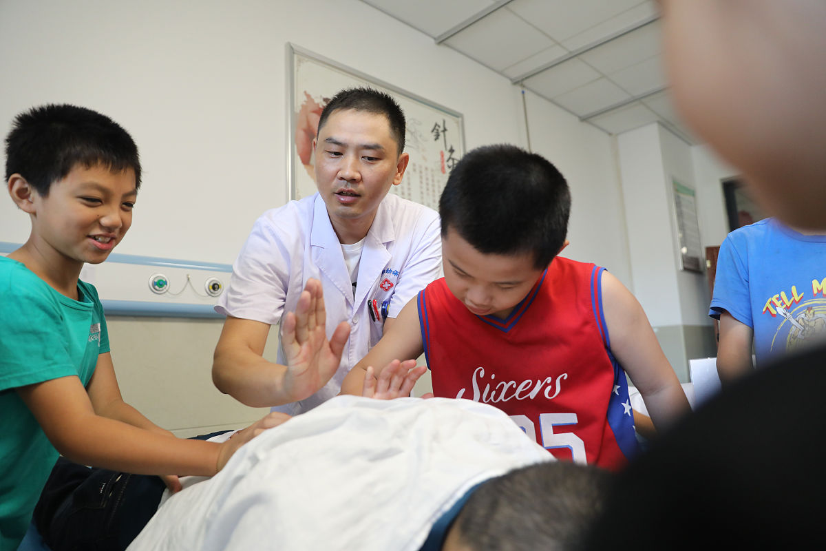 长沙医学院衡阳校区针灸推拿专业怎么样？就业前景、师资力量及学习环境分析