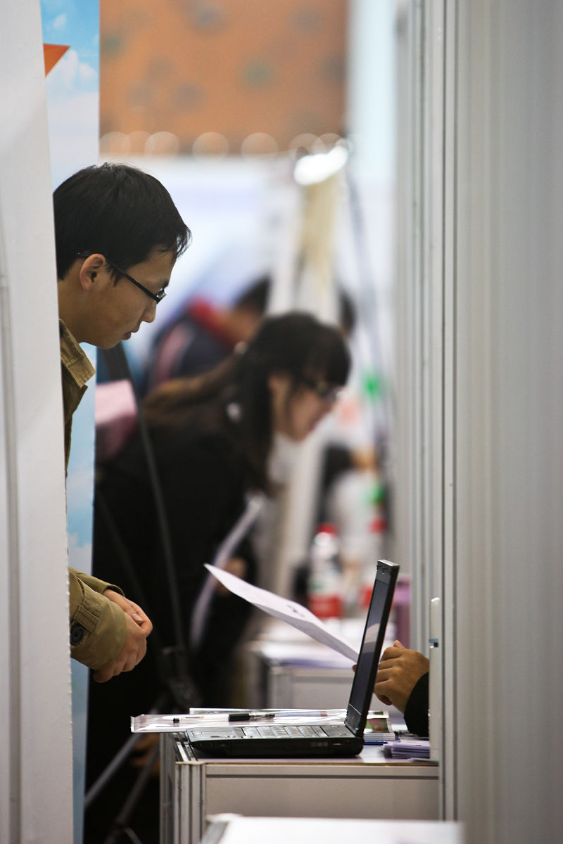 黔西南读高中好还是读中专学校好